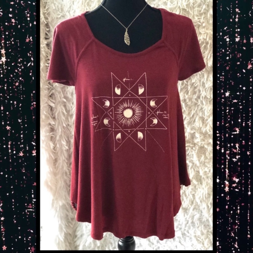 American Eagle moon phase tee